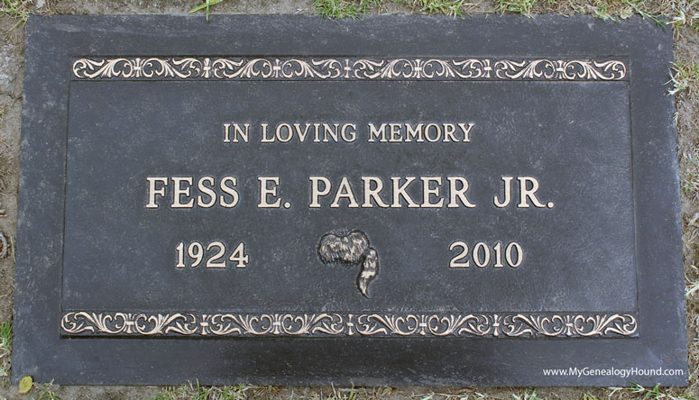Fess Parker, Jr., "Davy Crockett" and "Daniel Boone", tombstone and grave, Santa Barbara Cemetery, Santa Barbara, California, photo