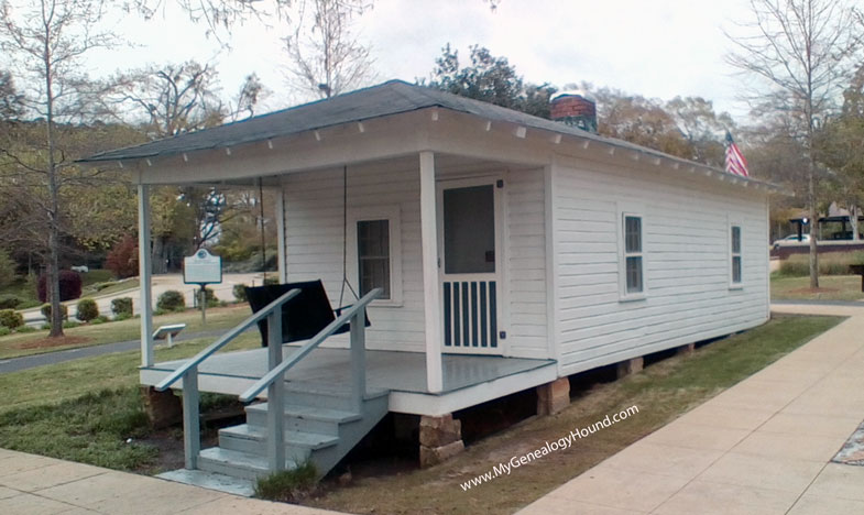 Home where Elvis Presley was born, January 8, 1935 in Tupelo, Mississippi.