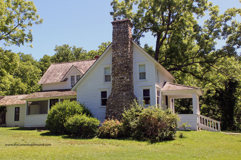 Rocky Ridge Farm House, Home of Laura Ingalls Wilder, Mansfield, Missouri, side view photo