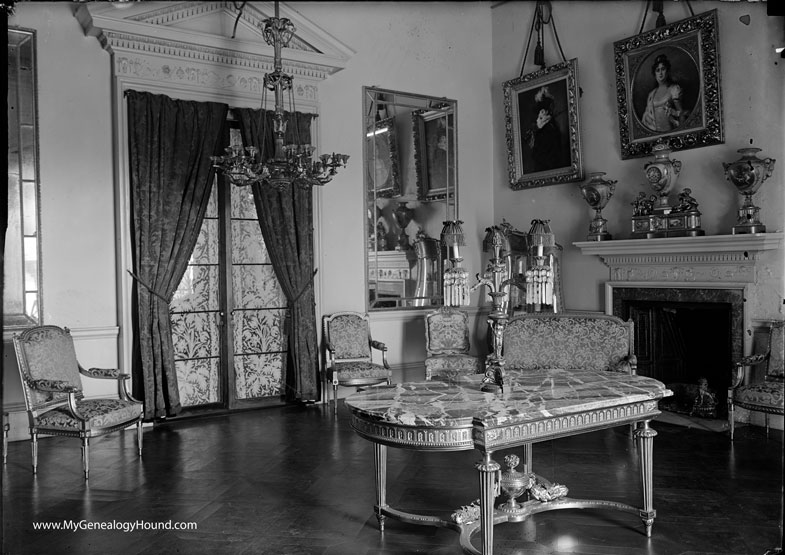 The parlor room of the Monticello, Charlottesville, Virginia, photo