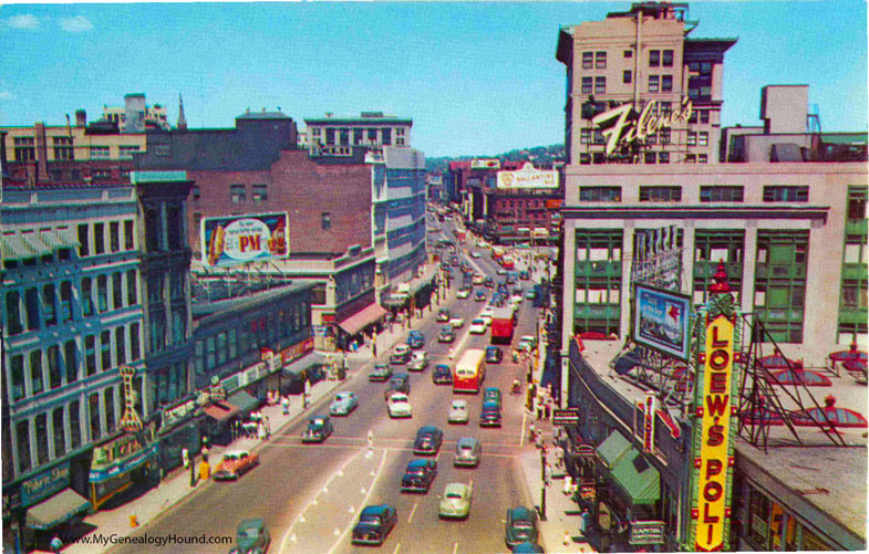 Worcester, Massachusetts, Main Street, vintage postcard photo, Loew's Poli Theatre, Filene's Department Store