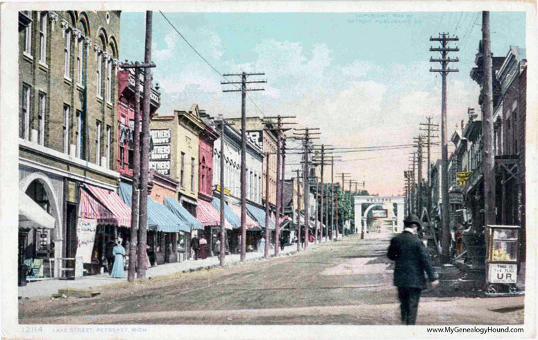 Petoskey, Michigan, Lake Street, vintage postcard photo