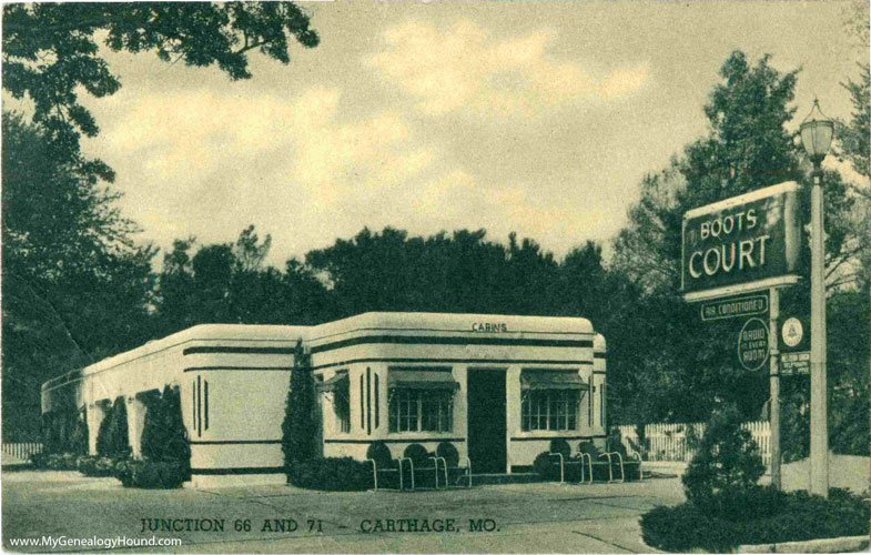 Carthage, Missouri, Boots Court Motel, vintage postcard photo, grayscale
