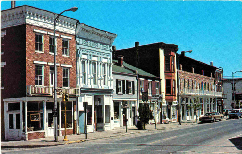 Main Street, Hannibal, Missouri, vintage postcard, historic photo