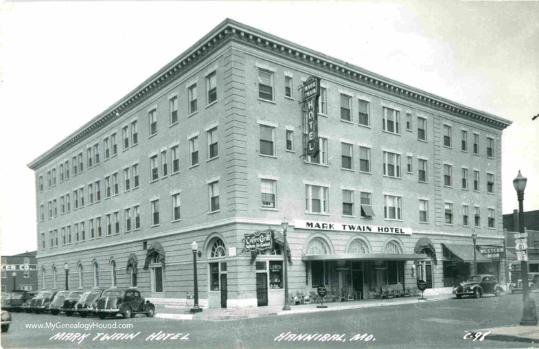 Mark Twain Hotel, Hannibal, Missouri, vintage postcard, historic photo, 1940's, with coffee shop