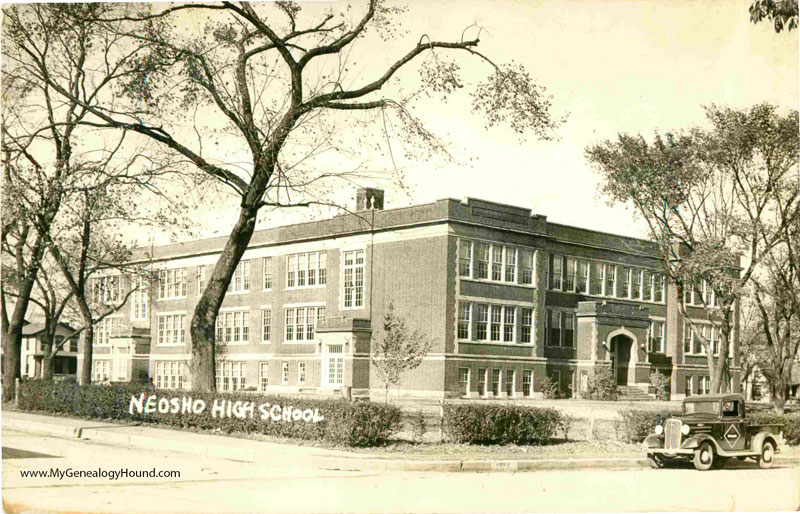 Neosho, Missouri, High School, vintage postcard, historic photo