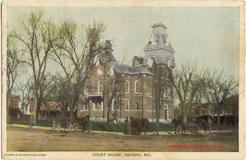 Neosho, Missouri Newton County Court House vintage postcard, antique photo