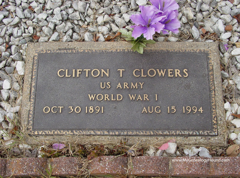 The military footstone on the grave of Clifton Clowers, Woolverton Mountain, Arkansas, photo