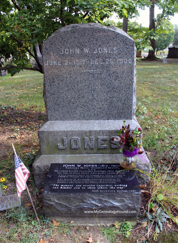The grave and tombstone of John W. Jones in Woodlawn Cemetery, Elmira, New York.