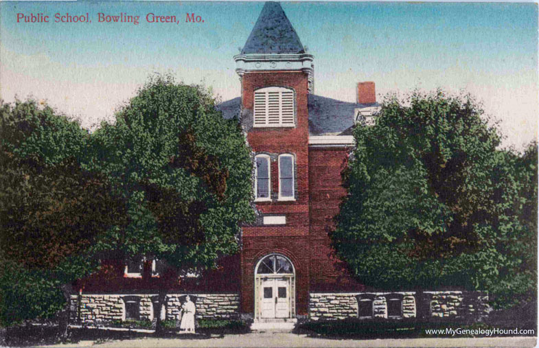 Bowling Green, Missouri, Public School, vintage postcard photo