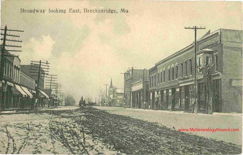 Breckenridge, Missouri Broadway Looking East vintage postcard, historic photo