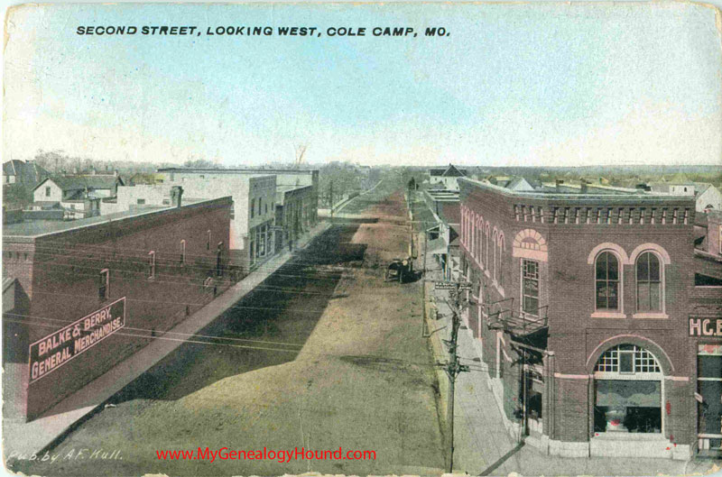 Cole Camp, Missouri Second Street Looking West, vintage postcard