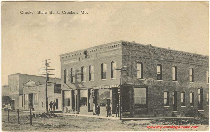 Crocker, Missouri Crocker State Bank Street View Vintage Postcard photo