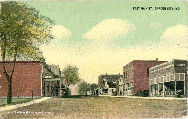 Garden City, Missouri East Main Street vintage postcard, historic photo
