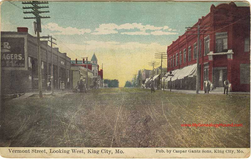 King City, Missouri Vermont Street Looking West Vintage Postcard View Photo