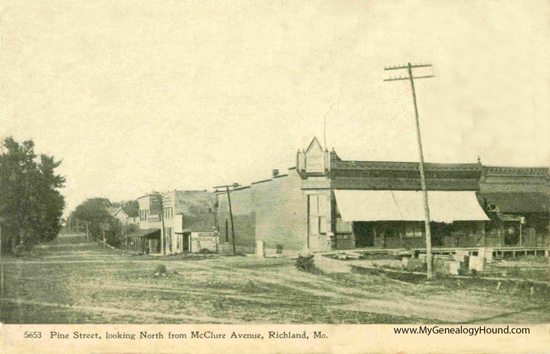 Richland, Missouri, Pine Street Looking North From McClure Avenue, vintage postcard, historic photo Richland, Missouri, Pine Street Looking North From McClure Avenue, vintage postcard, historic photo