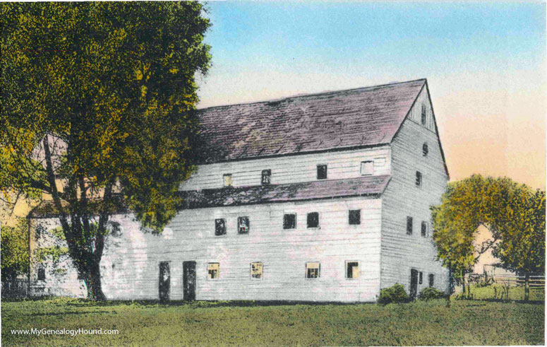 South View of the Bethania or Brother House of the Cloister, Ephrata, Pennsylvania, vintage postcard, photo